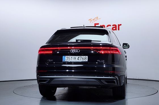 Audi Q8 45 TDI Quattro Premium — пробег 69 684 км — фото 4 из 5