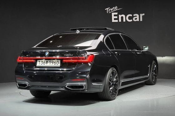 BMW 7-Series 740Li xDrive M Sport Package — пробег 126 431 км — фото 2 из 5