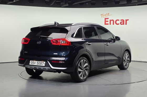 Kia Niro Noblesse — пробег 135 003 км — фото 2 из 5