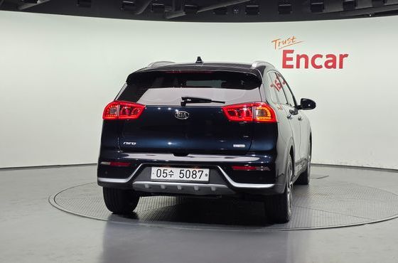 Kia Niro Noblesse — пробег 135 003 км — фото 4 из 5