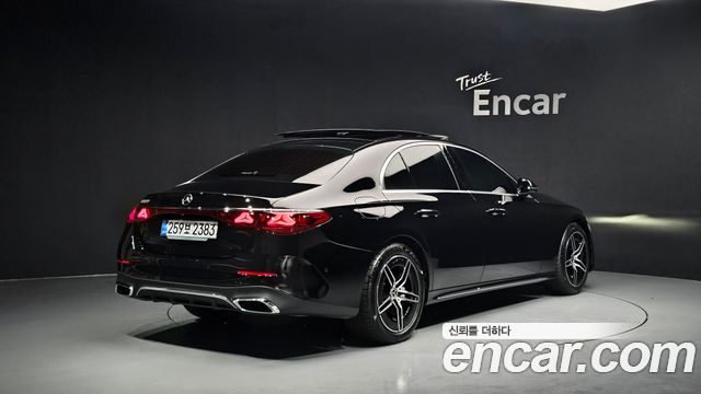 Mercedes-Benz E-Class из Кореи Encar