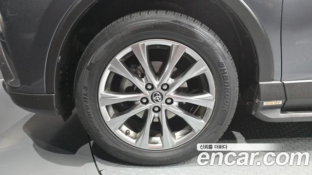 Toyota RAV4 из Кореи Encar