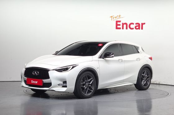 Infiniti Q30 2.0 Premium — пробег 104 656 км — фото 1 из 5