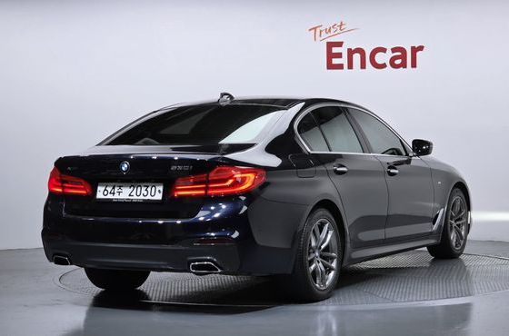 BMW 5-Series 530i xDrive M Sport Package Plus — пробег 66 302 км — фото 2 из 5