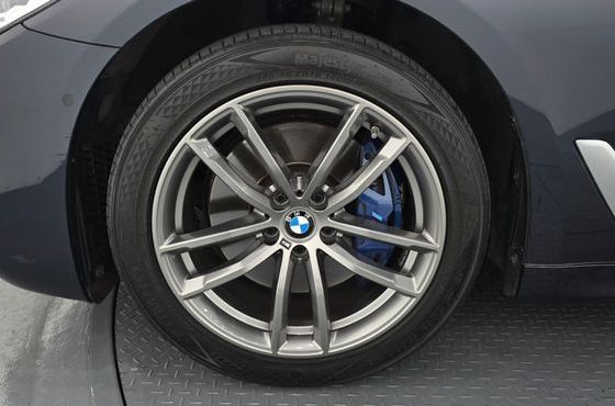 BMW 5-Series 530i xDrive M Sport Package Plus — пробег 66 302 км — фото 5 из 5