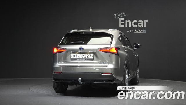 Lexus NX Executive — пробег 140 973 км — фото 4 из 5