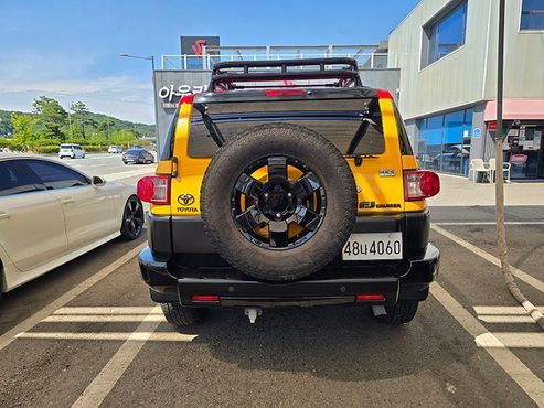 Toyota FJ Cruiser 4WD V6 — пробег 178 511 км — фото 2 из 5