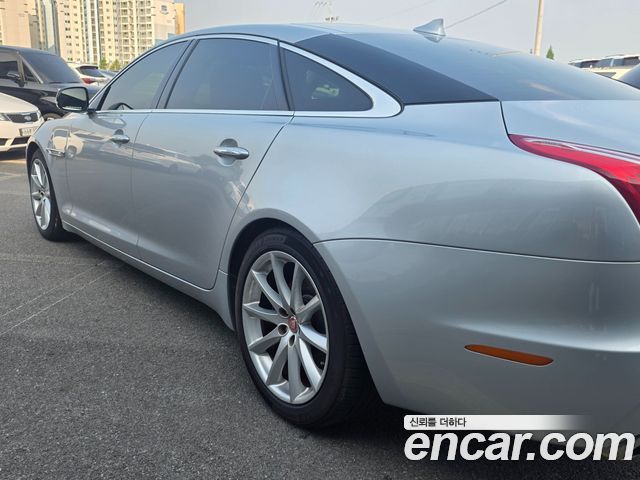 Jaguar XJ 3.0D Premium Luxury LWB X351 — пробег 256 397 км — фото 2 из 5