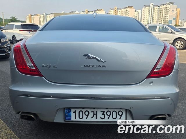 Jaguar XJ 3.0D Premium Luxury LWB X351 — пробег 256 397 км — фото 4 из 5