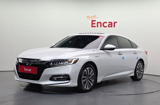 Honda Accord 2.0 Hybrid Touring — пробег 108 278 км — фото 1 из 5