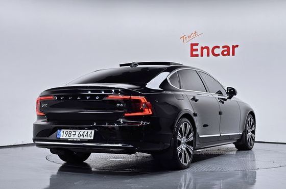 Volvo S90 B6 AWD Inscription — пробег 139 433 км — фото 2 из 5
