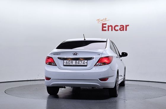 Hyundai Accent 1.4 VVT Modern — пробег 43 318 км — фото 4 из 5
