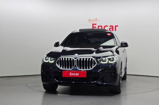 BMW X6 xDrive40i M Sport — пробег 71 630 км — фото 3 из 5