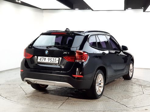 BMW X1 xDrive 20d — пробег 116 700 км — фото 4 из 5