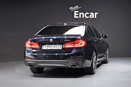 BMW 5-Series 530i M Sport Package Plus — пробег 107 167 км — фото 4 из 5