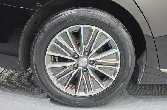 Hyundai Grandeur Premium — пробег 180 997 км — фото 5 из 5