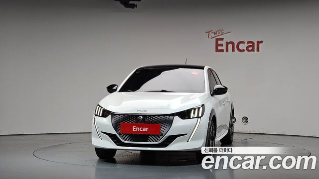 Peugeot 208 из Кореи Encar