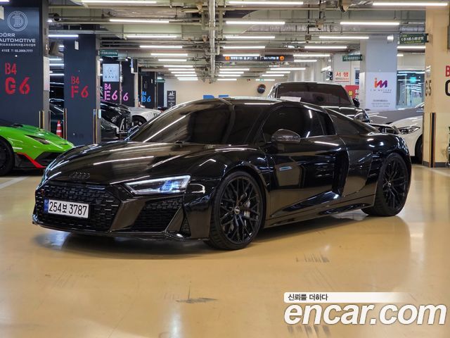Audi R8 5.2 V10 Plus Coupe — пробег 57 500 км — фото 1 из 5