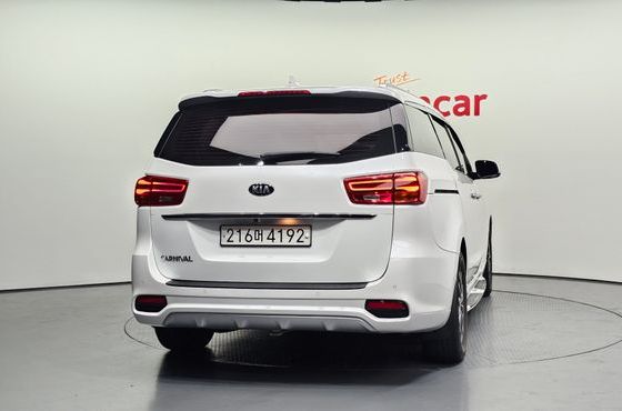 Kia Carnival 9-Seater Luxury — пробег 149 462 км — фото 4 из 5