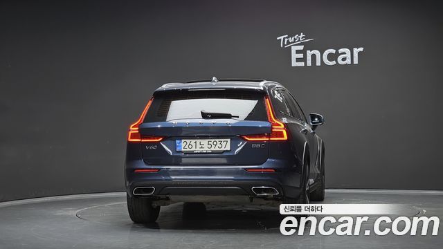 Volvo V60 из Кореи Encar