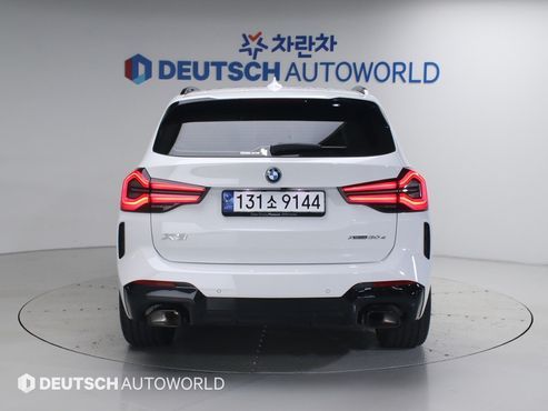 BMW X3 xDrive 30e M Sports Pro — пробег 11 797 км — фото 4 из 5