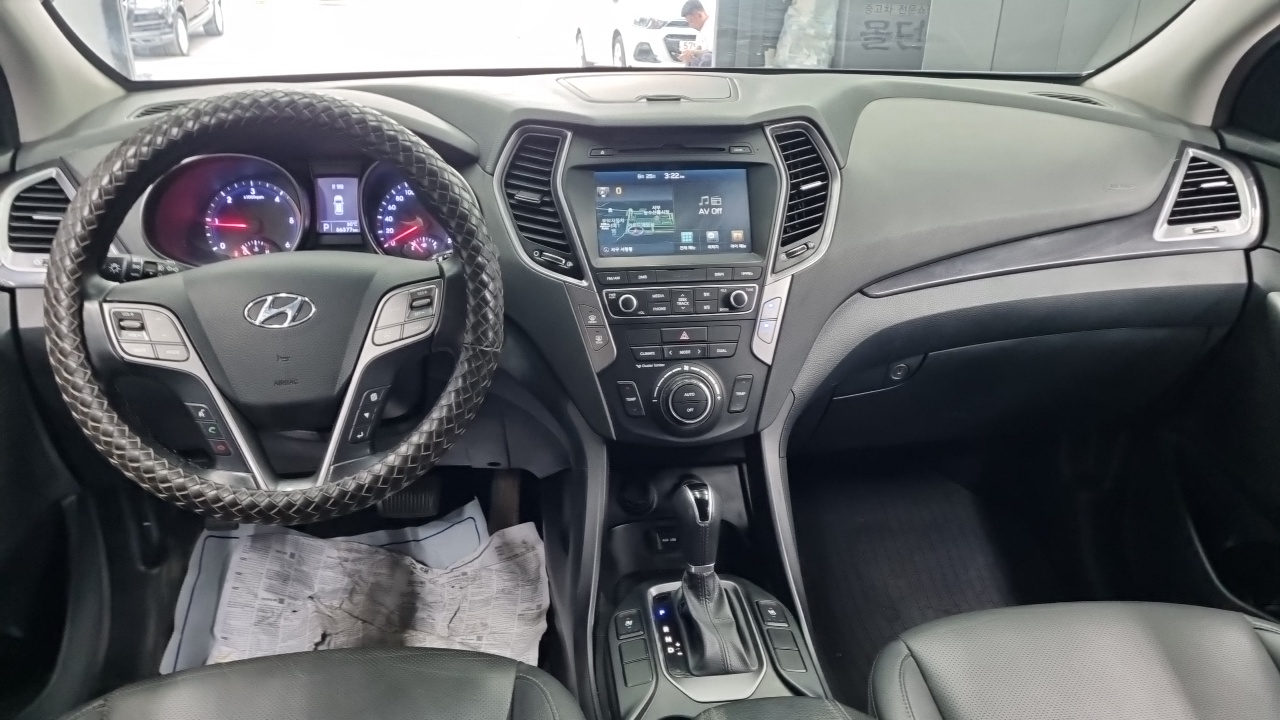Hyundai Santafe Diesel(e-VGT) 2.0 2WD Premium — пробег 56 000 км — фото 5 из 5
