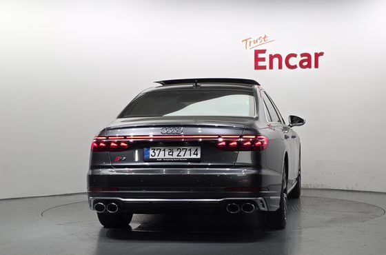 Audi S8 4.0 TFSI Quattro LWB — пробег 41 км — фото 4 из 5