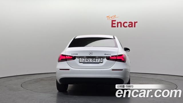 Mercedes-Benz A-Class из Кореи Encar