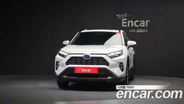Toyota RAV4 2.5 2WD Hybrid XLE — пробег 19 915 км — фото 3 из 5