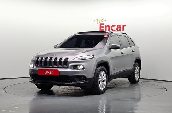 Jeep Cherokee 2.4 Longitude AWD — пробег 117 351 км — фото 1 из 5
