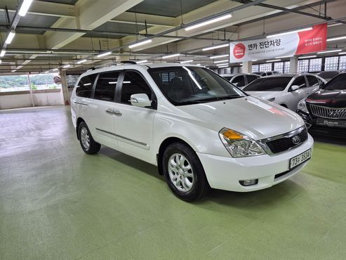 Kia Carnival Grand Carnival GLX Deluxe — пробег 141 000 км — фото 2 из 5