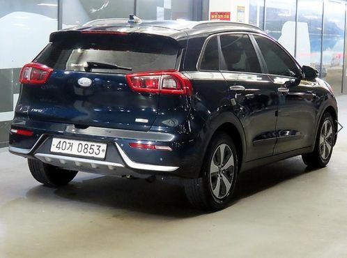 Kia Niro Prestige — пробег 205 213 км — фото 4 из 5