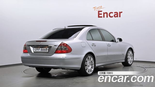 Mercedes-Benz E-Class из Кореи Encar