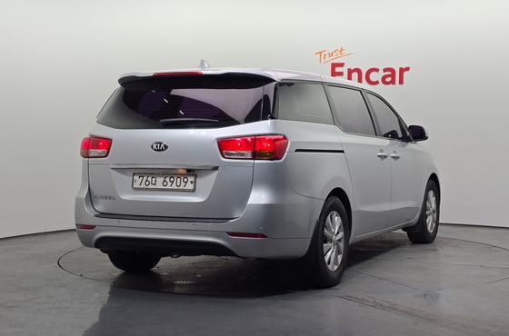 Kia Carnival 11-seater Deluxe — пробег 158 151 км — фото 2 из 5