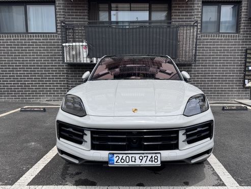 Porsche Cayenne 3.0 E-Hybrid Coupe — пробег 23 500 км — фото 1 из 5