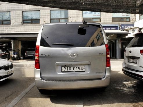 Hyundai Starex Van 3-Seater Smart — пробег 301 550 км — фото 3 из 5