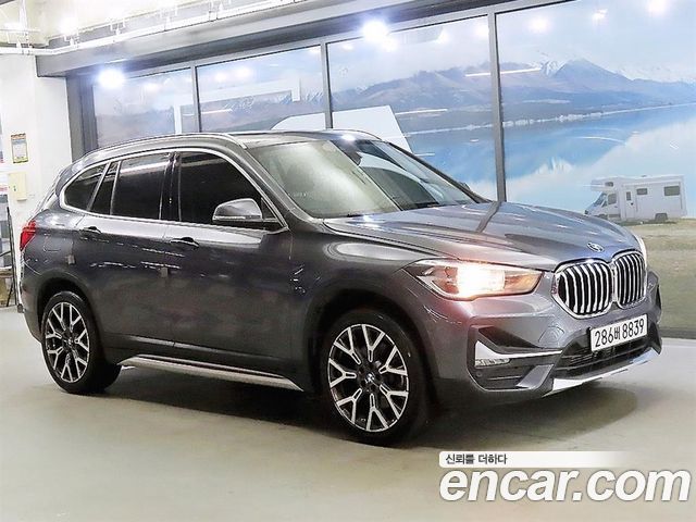 BMW X1 xDrive 20i xLine — пробег 82 307 км — фото 1 из 5