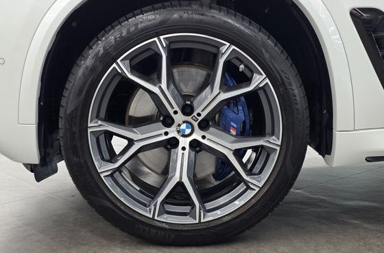BMW X5 xDrive 40i M Sport — пробег 53 552 км — фото 5 из 5
