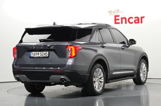 Ford Explorer 2.3 LimIted 4WD — пробег 24 471 км — фото 2 из 5