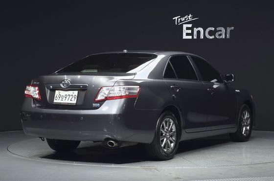 Toyota Camry Hybrid — пробег 96 698 км — фото 2 из 5