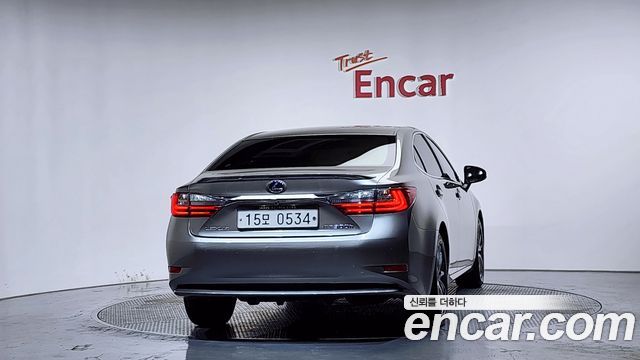 Lexus ES из Кореи Encar