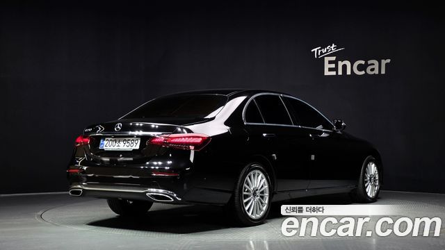 Mercedes-Benz E-Class из Кореи Encar