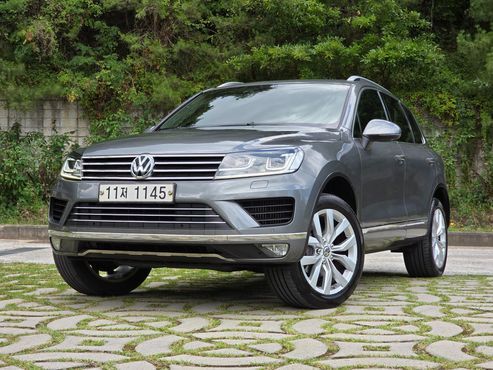 Volkswagen Touareg V6 3.0 TDI Bluemotion Premium 7P5 — пробег 267 268 км — фото 1 из 5