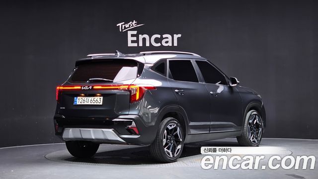 Kia Seltos из Кореи Encar