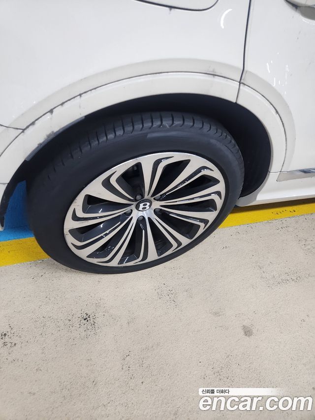 Bentley Bentayga из Кореи Encar