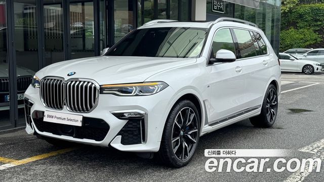 BMW X7 xDrive 40i M Sport 7STR — пробег 70 000 км — фото 1 из 5