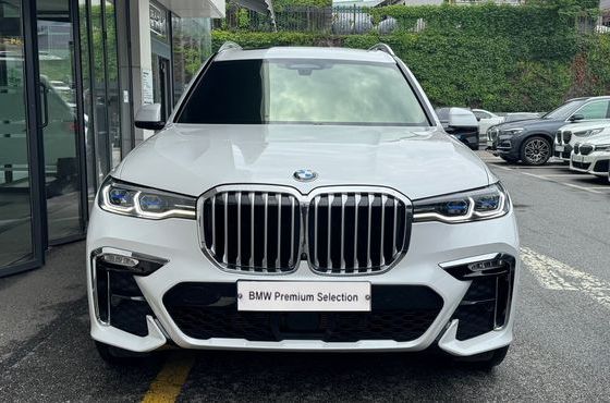 BMW X7 xDrive 40i M Sport 7STR — пробег 70 000 км — фото 3 из 5