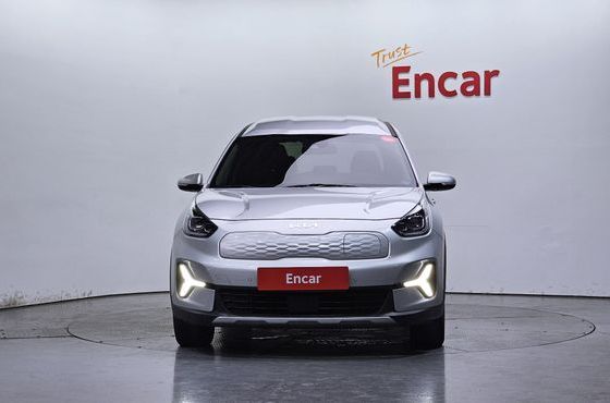 Kia Niro Earth — пробег 24 530 км — фото 3 из 5