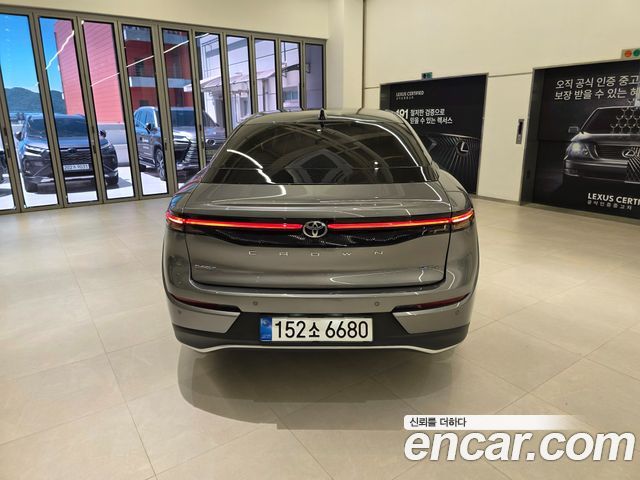 Toyota Crown из Кореи Encar