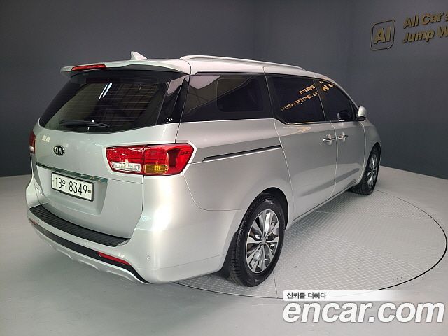 Kia Carnival из Кореи Encar